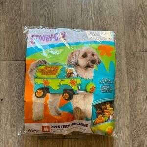 Mystery machine dog costume 😊